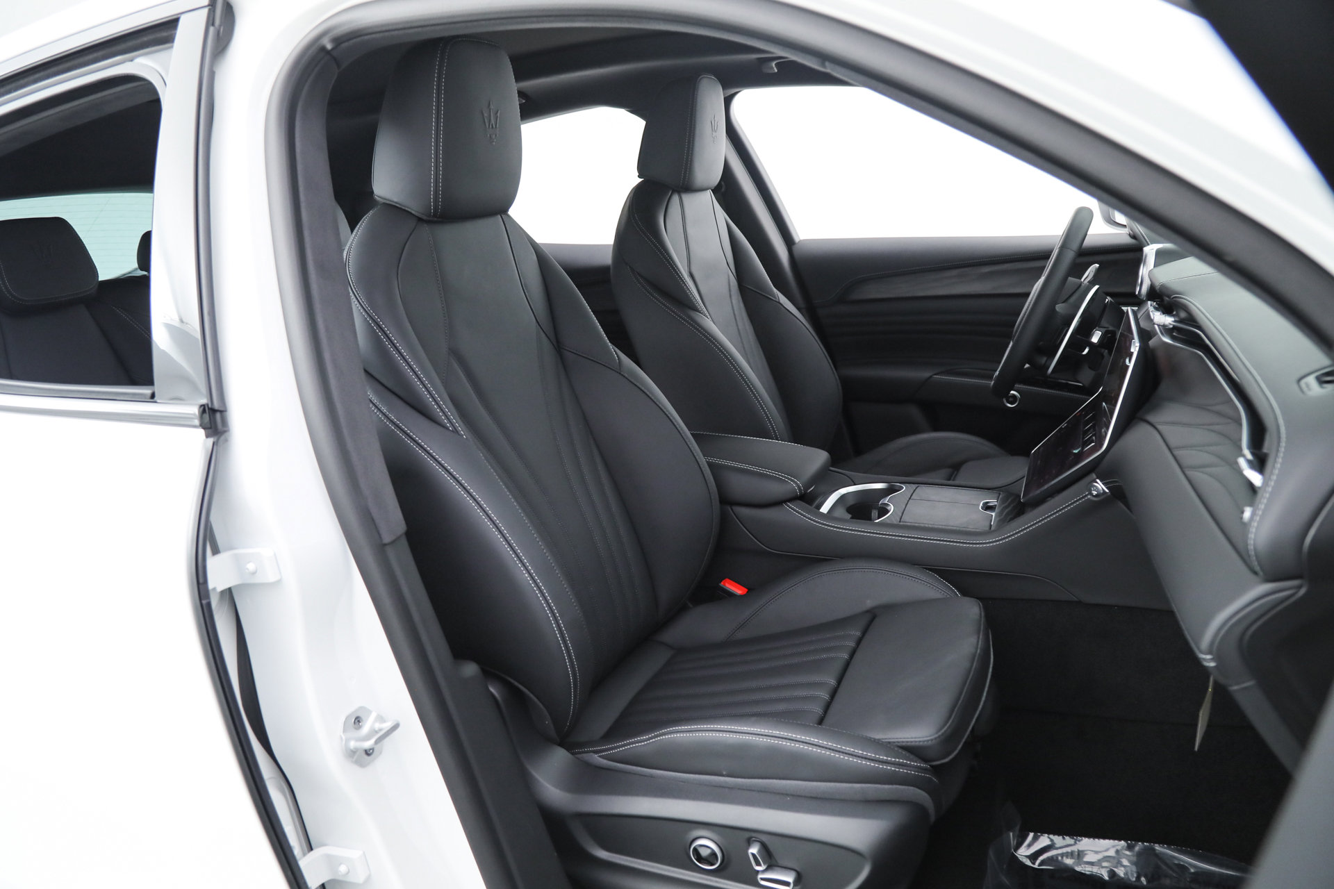 New 2026 Maserati Grecale Modena image 14