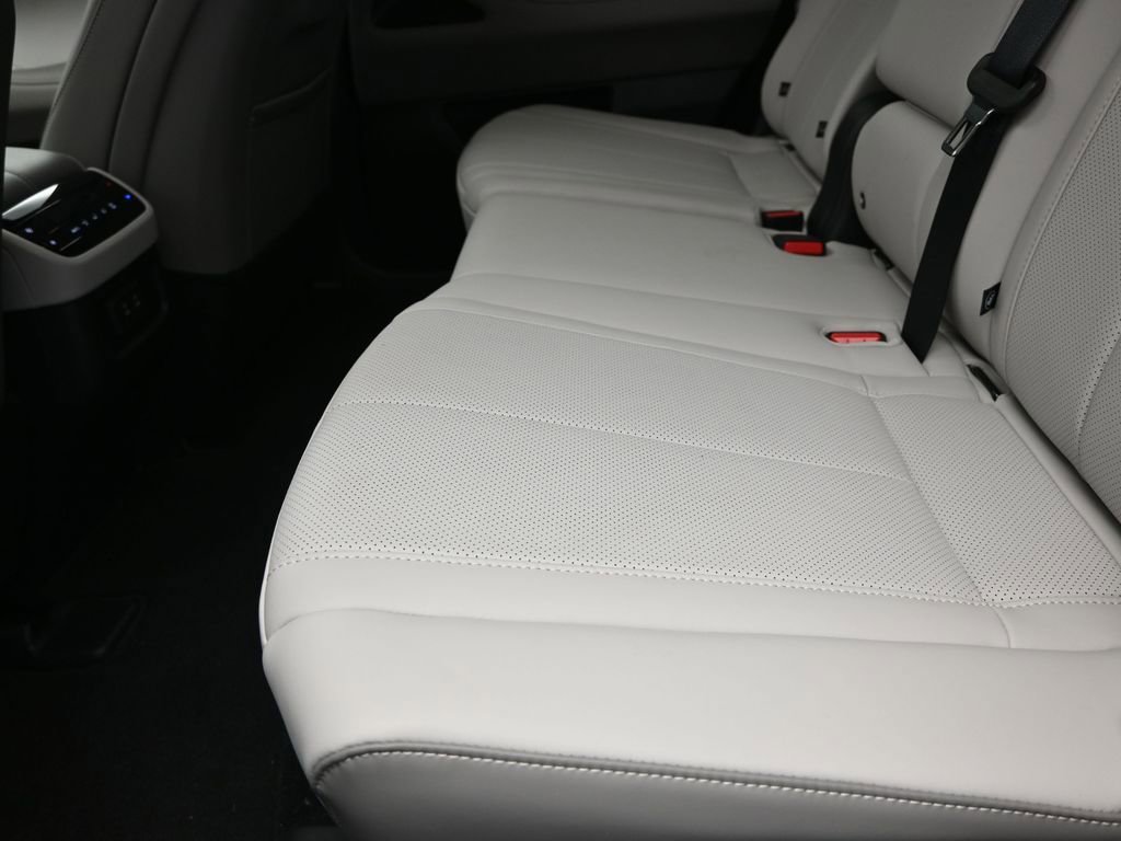 Used 2026 INFINITI QX60 Pure w/ Cargo Package image 16