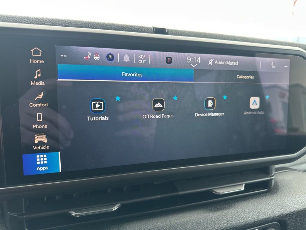 Used 2025 Jeep Wrangler Sport S image 29