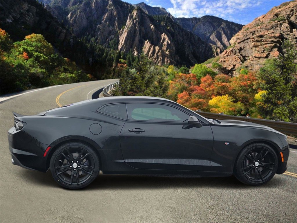 Used 2022 Chevrolet Camaro SS image 2