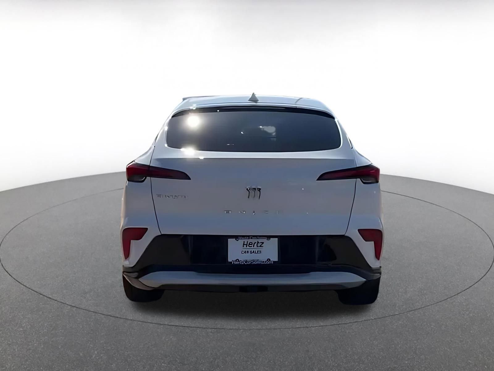 Used 2025 Buick Envista Sport Touring image 12