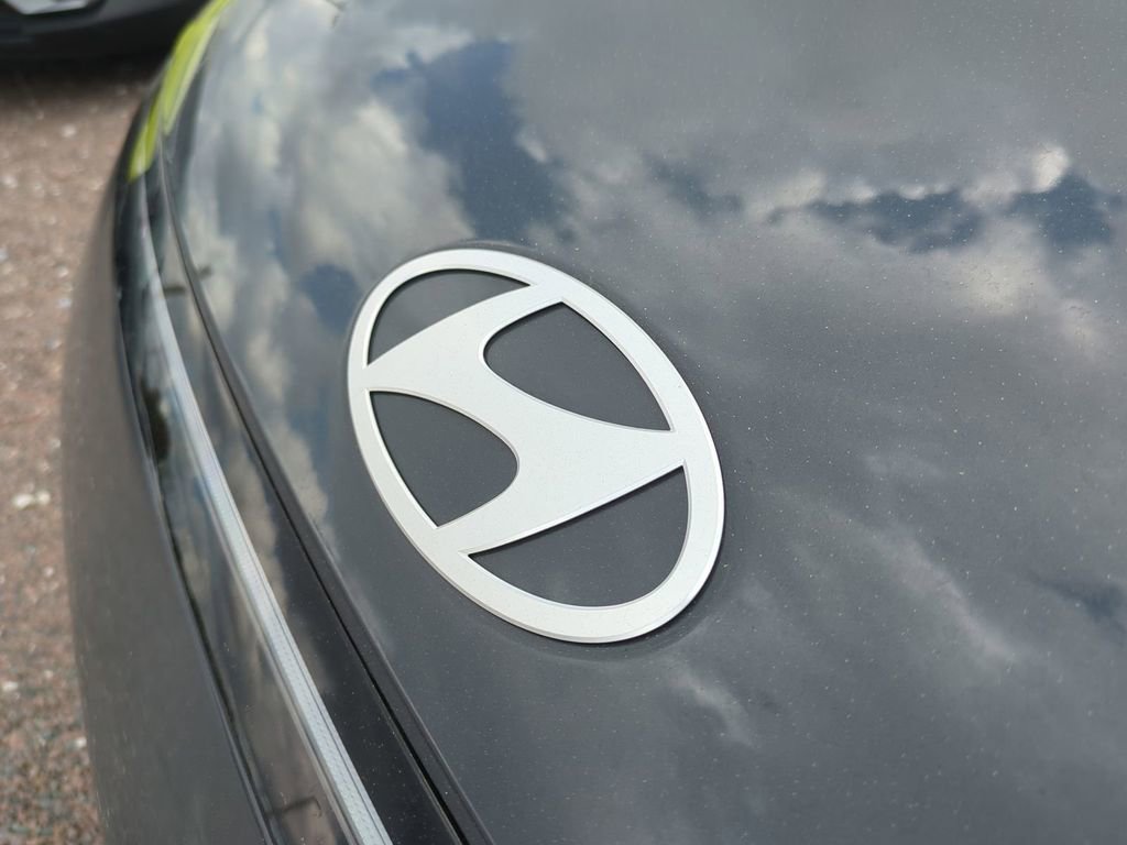 New 2026 Hyundai Kona Limited image 13