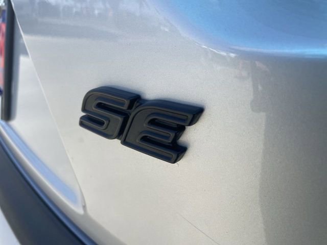 Used 2024 Toyota Corolla SE image 30