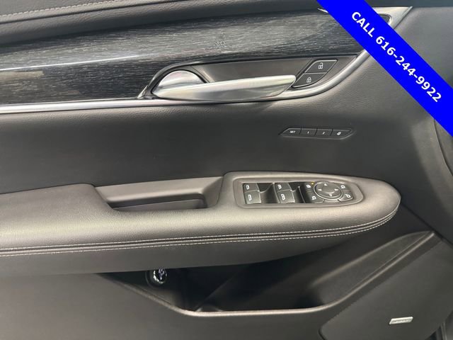 Used 2021 Cadillac XT5 Premium Luxury image 25