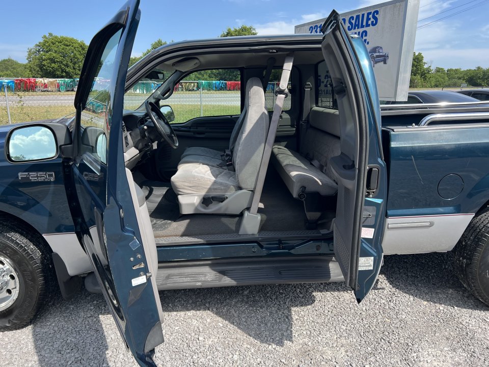 Used 1999 Ford F250 XL RWD image 12