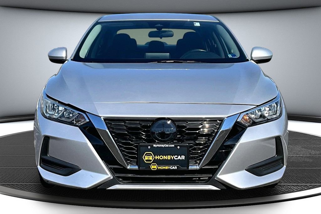 Used 2021 Nissan Sentra SV image 2