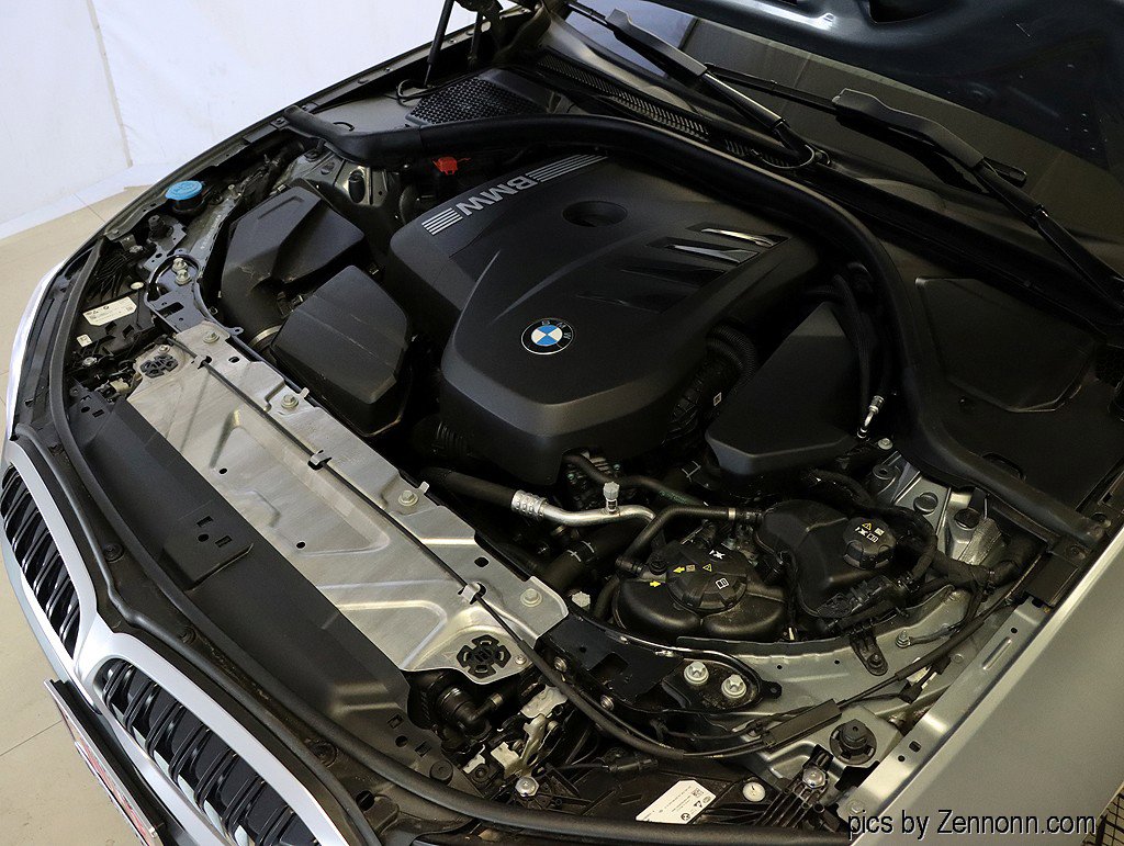 Used 2025 BMW 330i xDrive Sedan w/ M Sport Package image 36