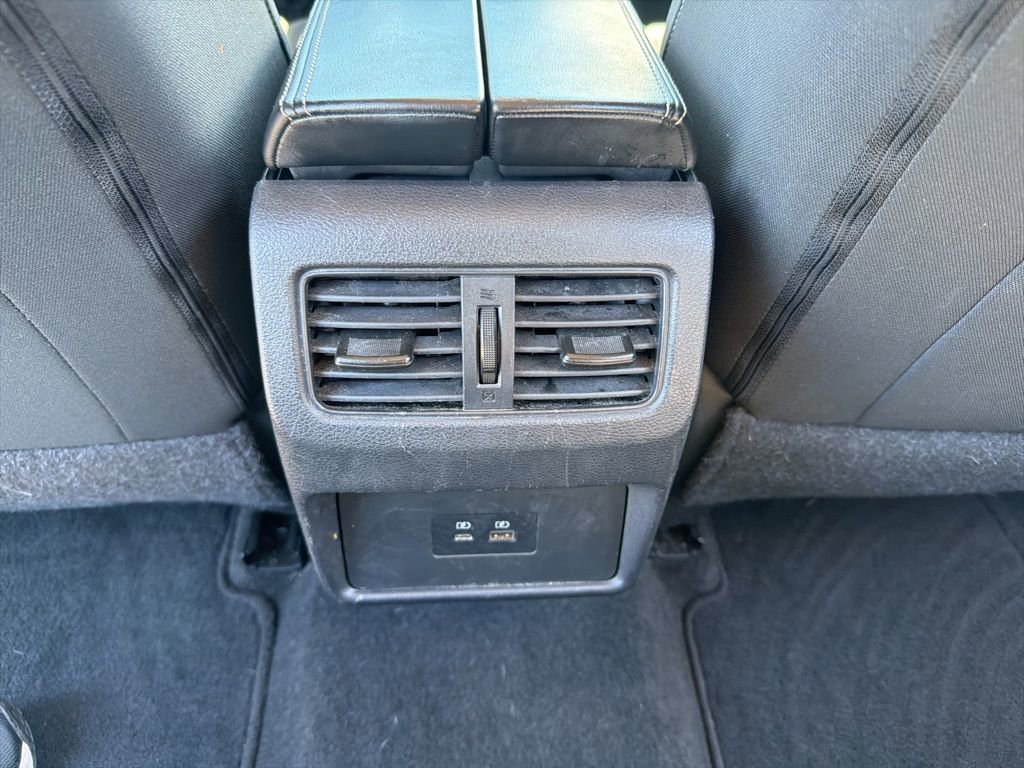 Used 2023 Nissan Rogue SV image 17