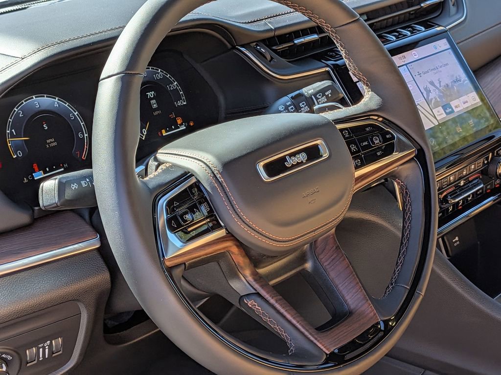 New 2025 Jeep Grand Cherokee Summit w/ Adv Protech Group IV image 18