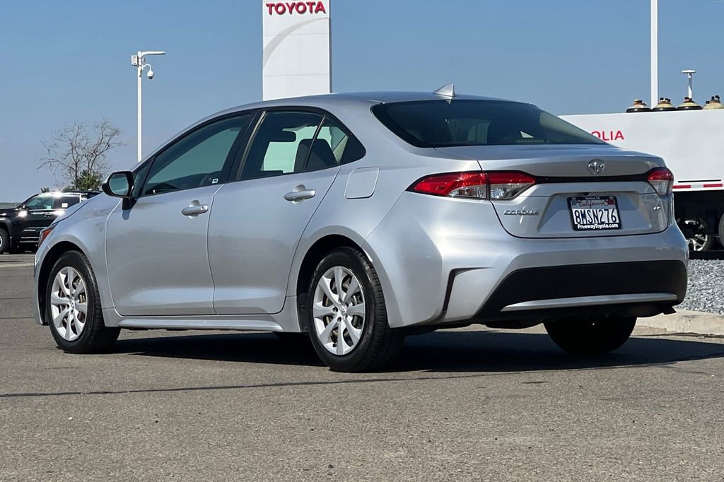 Used 2020 Toyota Corolla LE FWD image 7