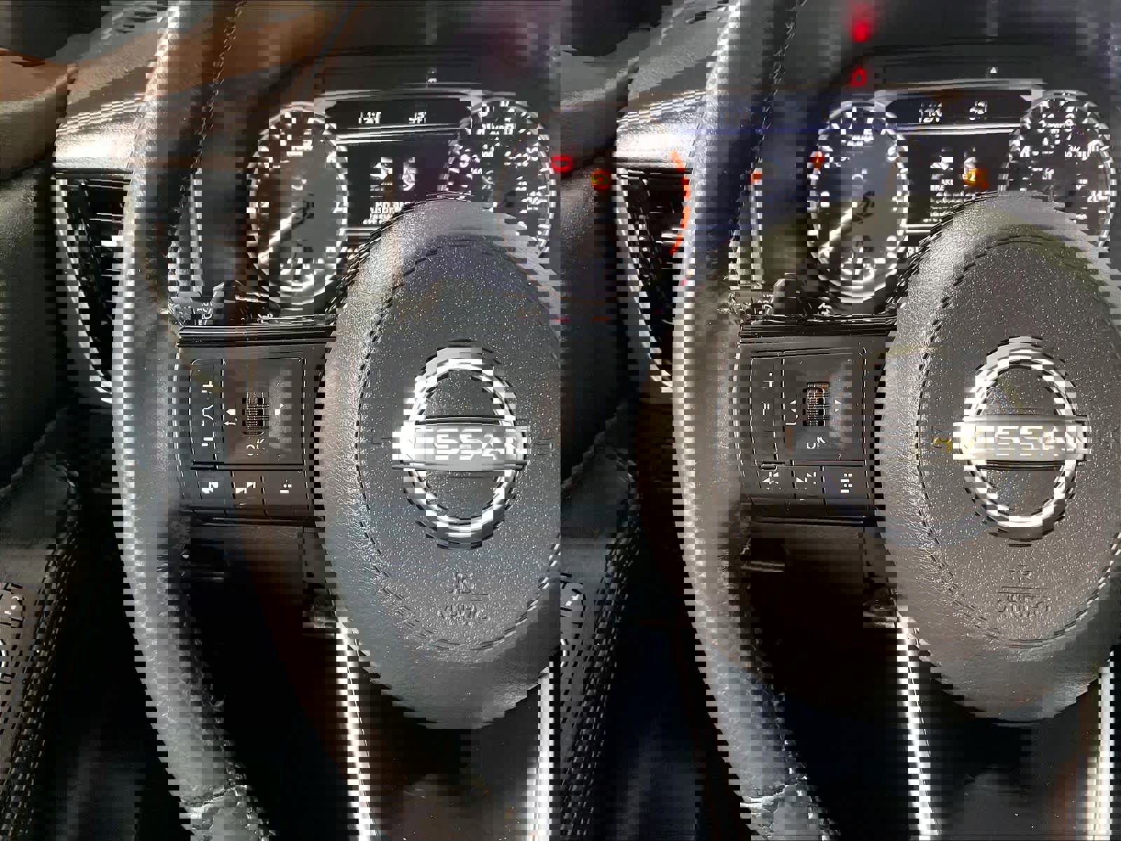 Used 2022 Nissan Rogue SL w/ SL Premium Package image 23