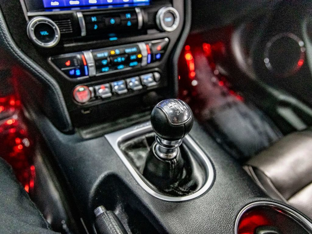 Used 2021 Ford Mustang GT Premium w/ GT Performance Package RWD image 27
