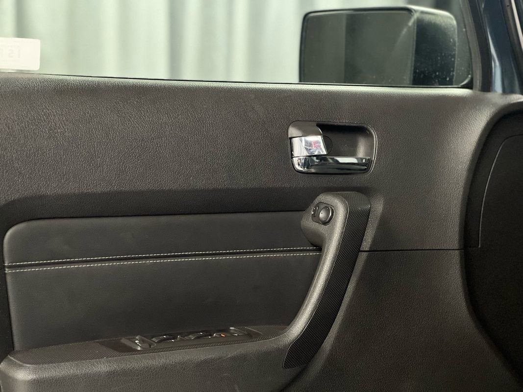 Used 2006 HUMMER H3 Luxury image 32