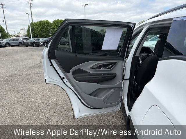 Used 2023 GMC Terrain SLE w/ Driver Convenience Package FWD image 26