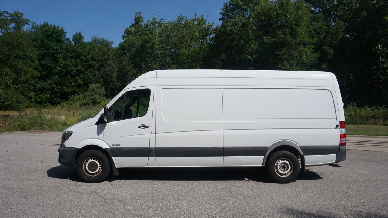 Used 2016 Freightliner Sprinter 2500 image 2