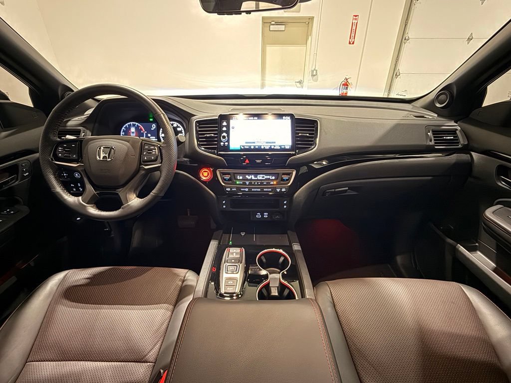 Used 2025 Honda Ridgeline Black Edition image 29