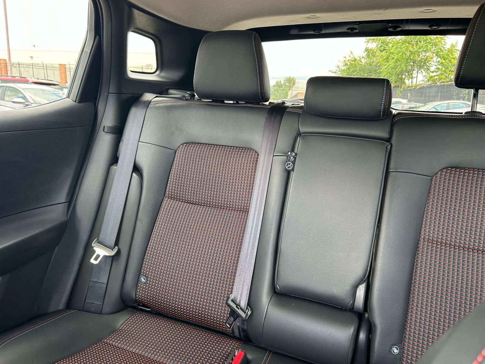 Used 2026 Nissan Kicks SR FWD image 34
