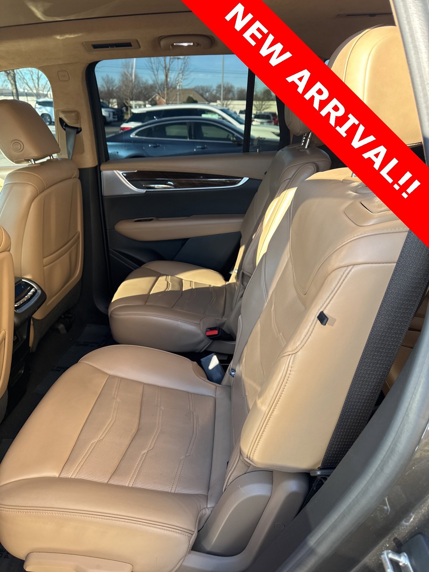 Used 2020 Cadillac XT6 Premium Luxury w/ Platinum Package image 10