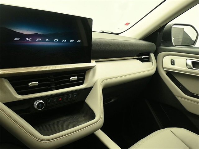 New 2026 Ford Explorer Active w/ Active Comfort Package image 14
