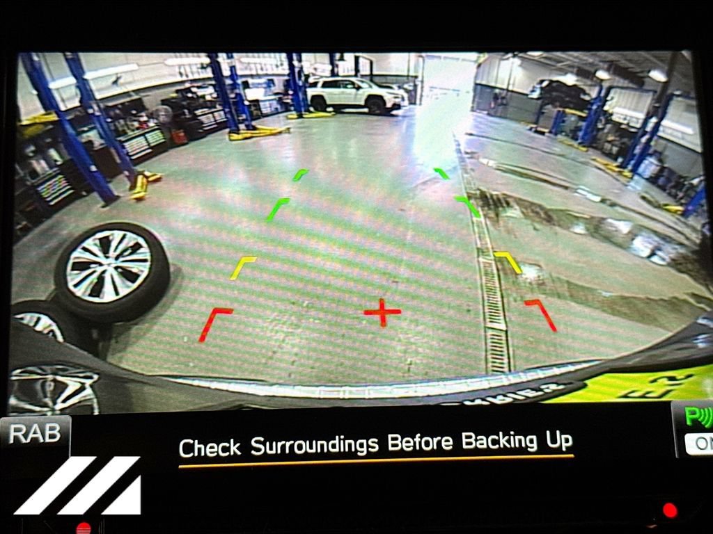 Used 2022 Subaru Ascent Limited w/ Technology Package AWD/4WD image 16