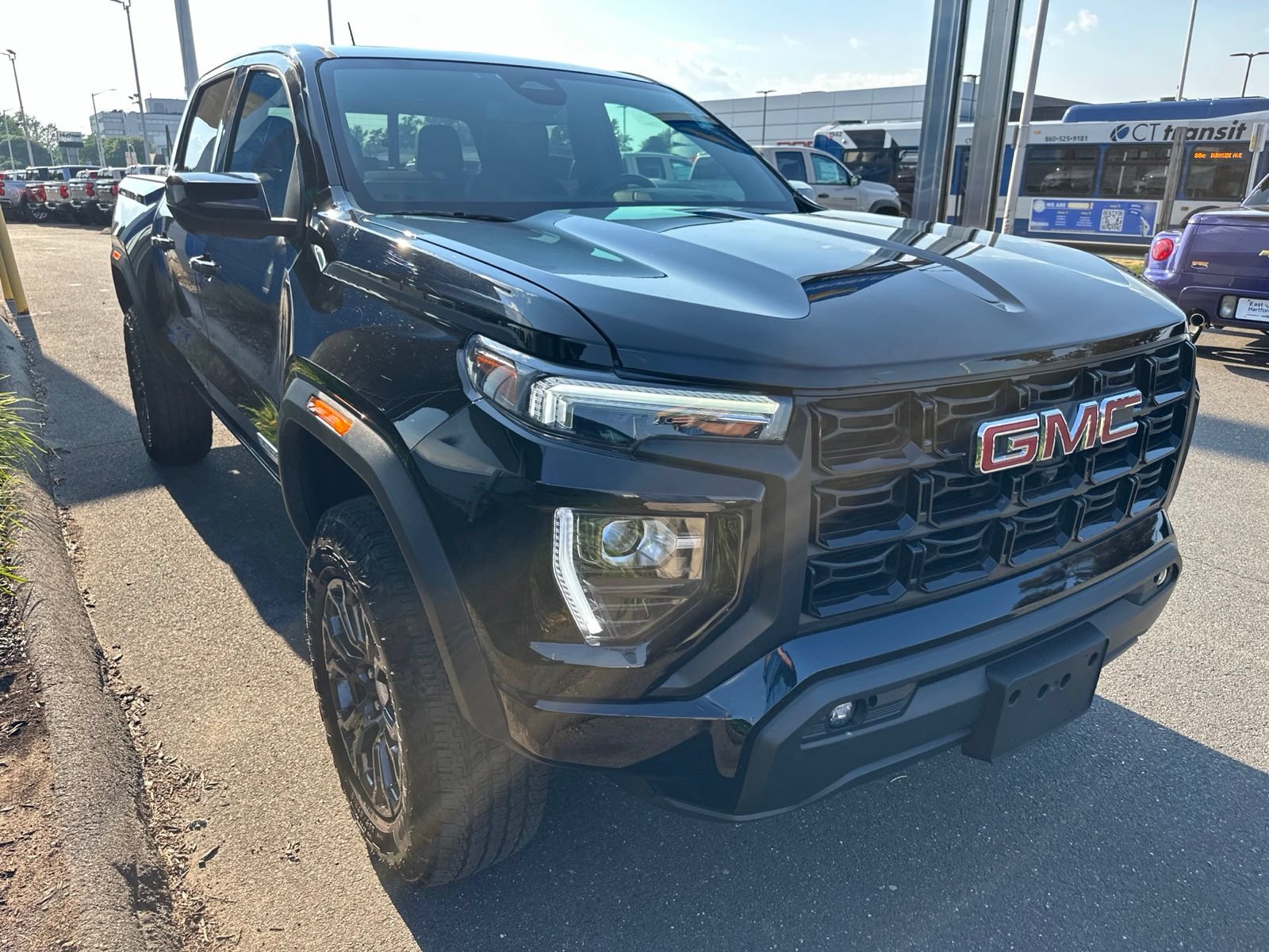 Used 2024 GMC Canyon Elevation w/ Elevation Premium Package AWD/4WD image 3