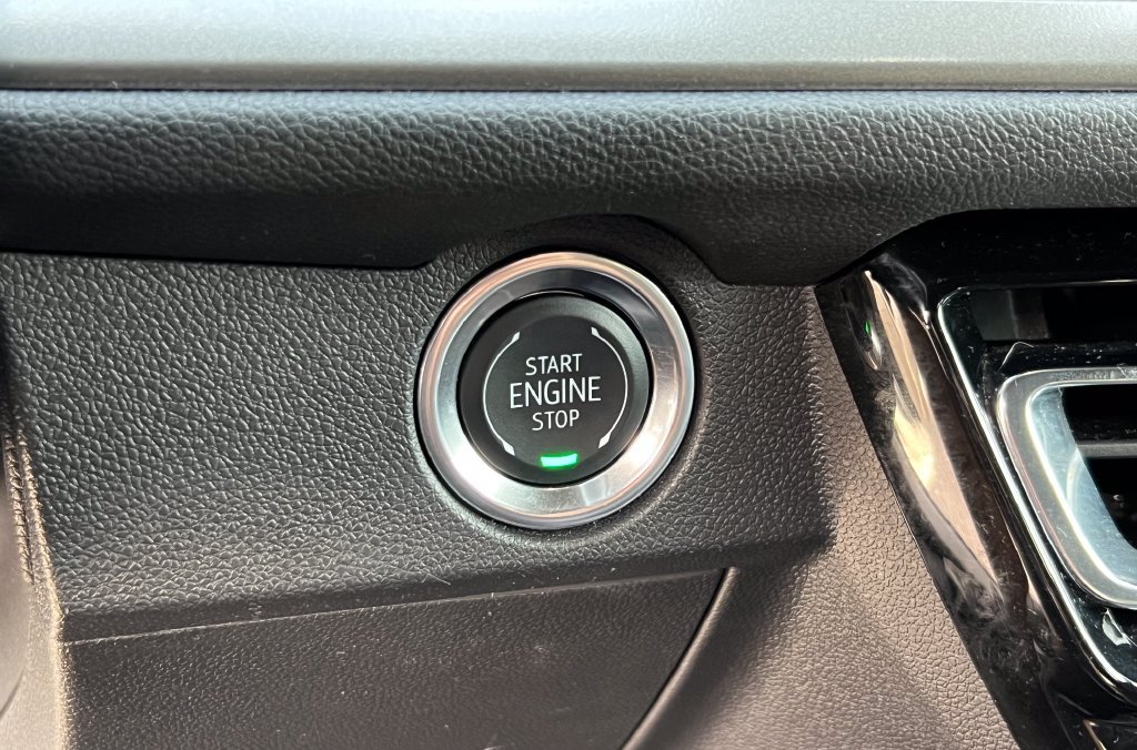 Used 2026 Chevrolet Traverse LT AWD/4WD image 32