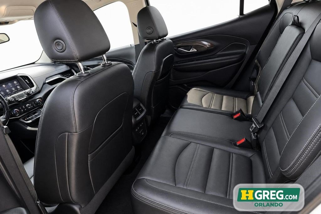 Used 2022 GMC Terrain Denali w/ Denali Premium Package AWD/4WD image 17