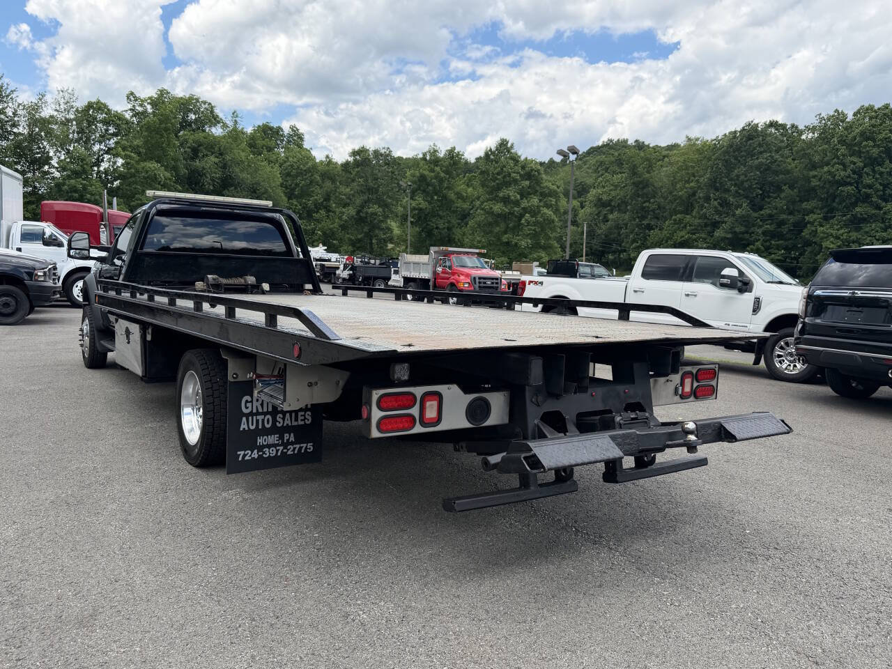 Used 2017 Ford F550 4x4 Regular Cab Super Duty image 6
