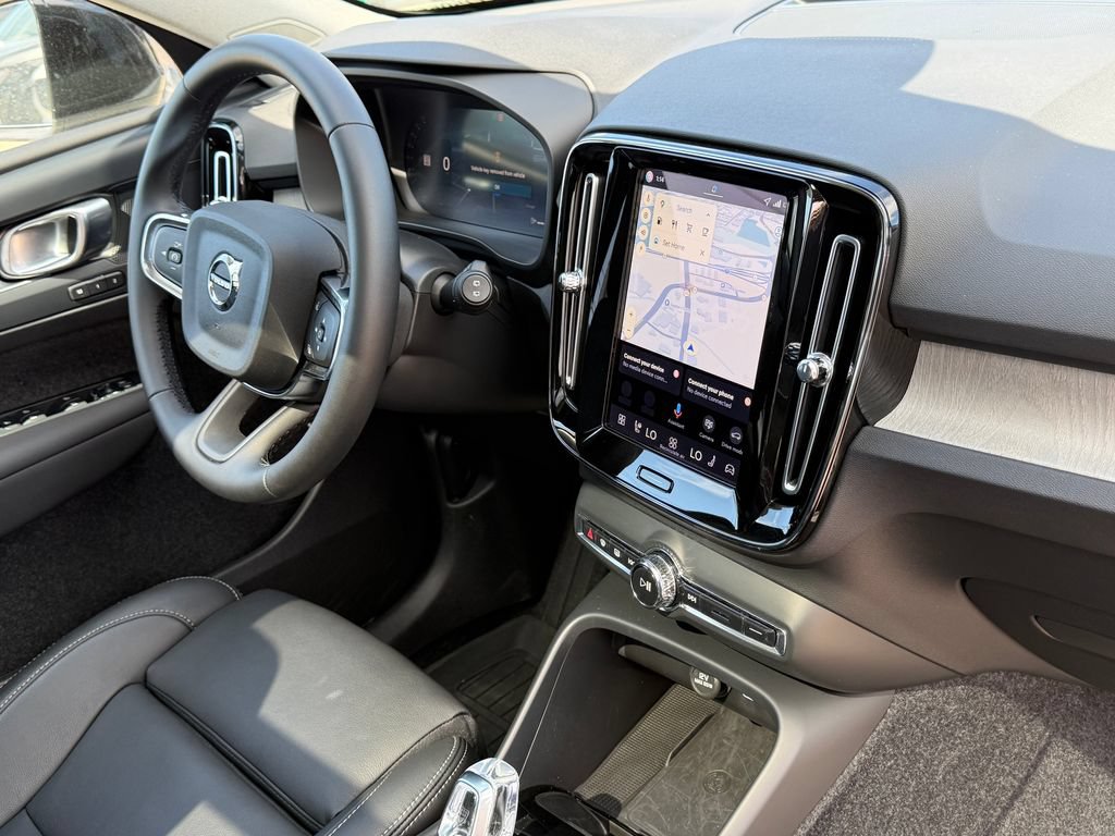 New 2026 Volvo XC40 B5 Plus w/ Protection Package Premier AWD/4WD image 7