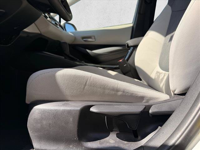Used 2020 Toyota Corolla LE w/ Protection Package FWD image 12