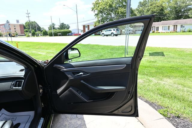 Used 2014 Cadillac CTS V RWD image 18