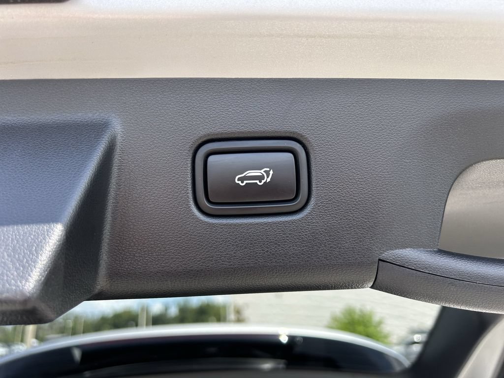 Certified 2023 Hyundai Tucson Limited AWD/4WD image 16