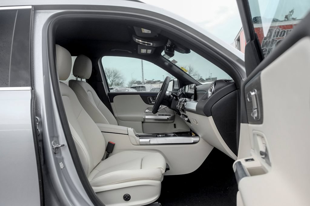 New 2026 Mercedes-Benz GLB 250 4MATIC image 21