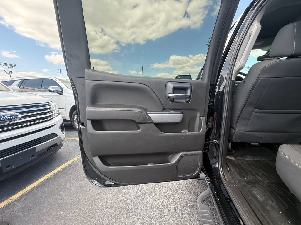 Used 2017 Chevrolet Silverado 1500 LT w/ All Star Edition AWD/4WD image 18