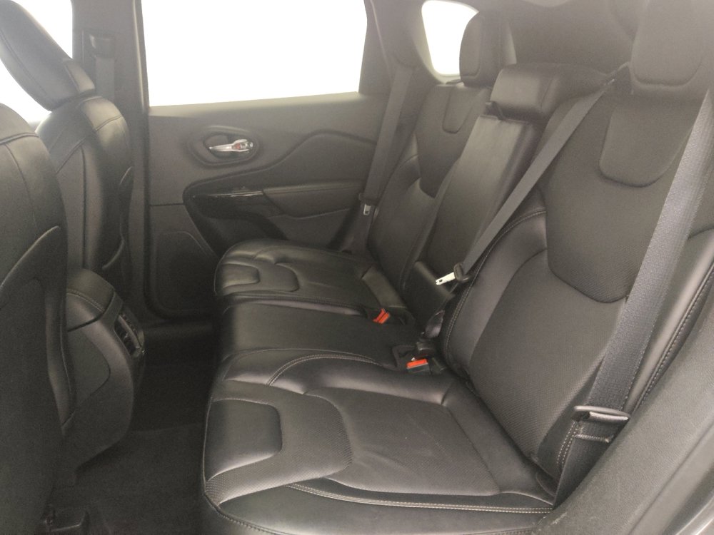 Used 2023 Jeep Cherokee Altitude Lux image 18