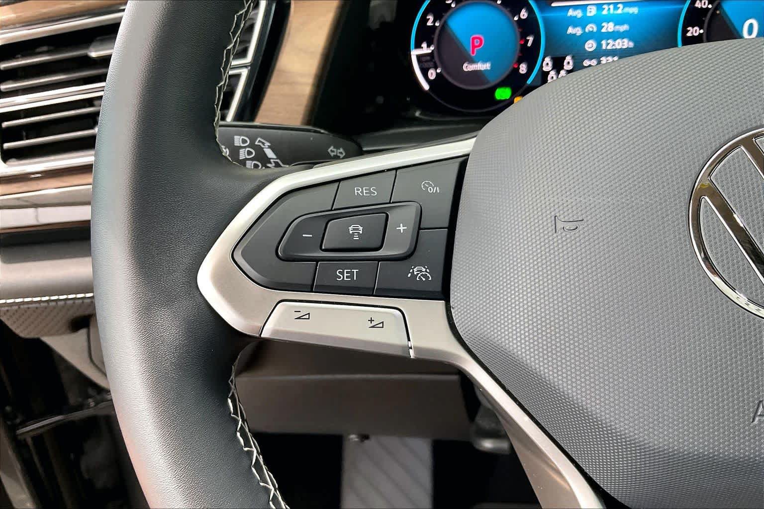 Used 2024 Volkswagen Atlas SE FWD image 24