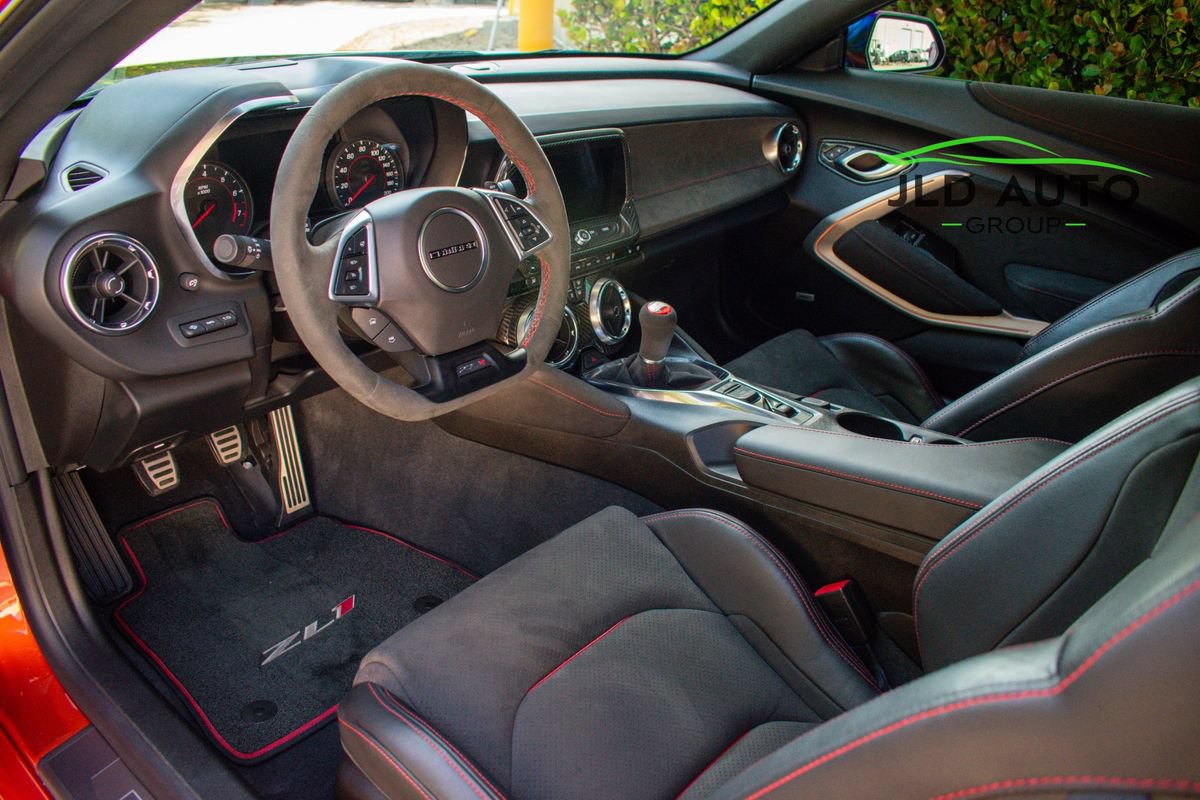 Used 2022 Chevrolet Camaro ZL1 RWD image 7