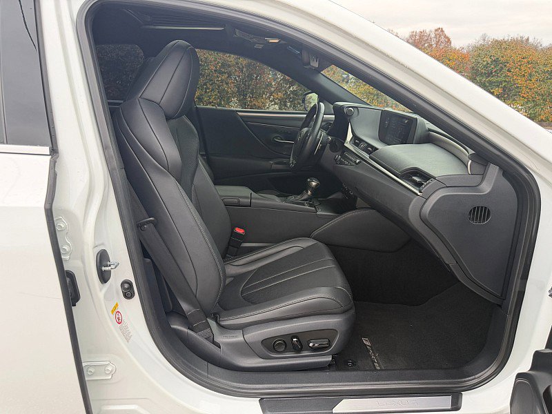 Used 2019 Lexus ES 350 F Sport image 32