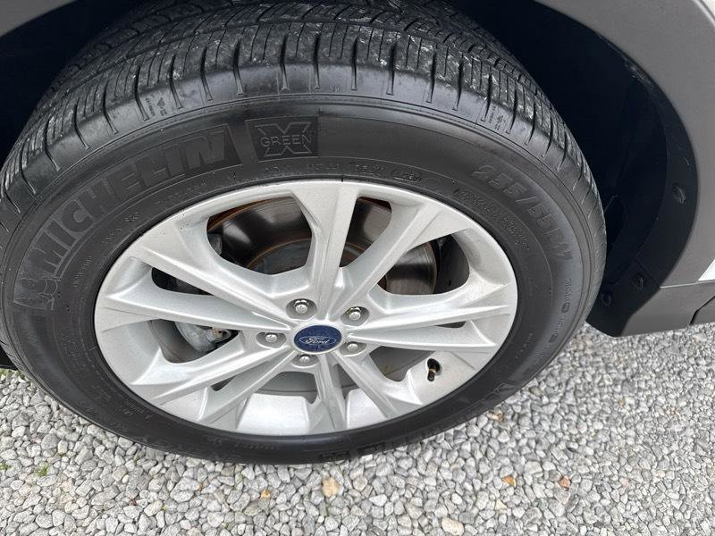 Used 2017 Ford Escape SE image 7