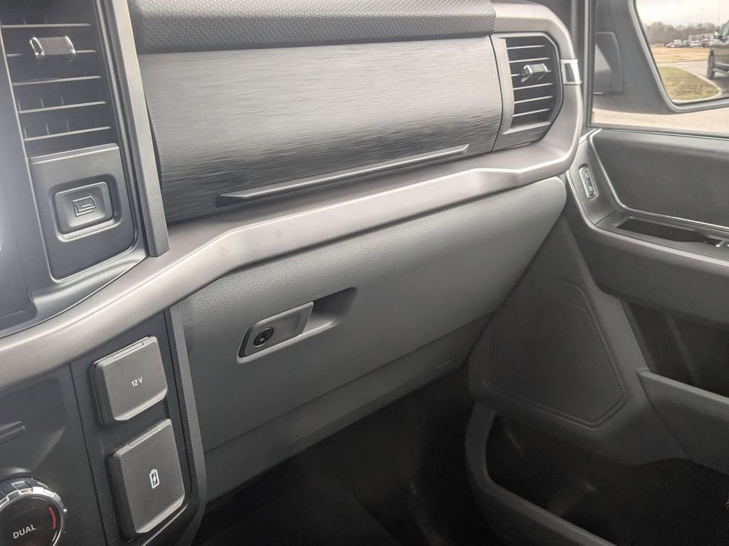 Used 2025 Ford F150 XLT w/ Equipment Group 301A Standard image 25