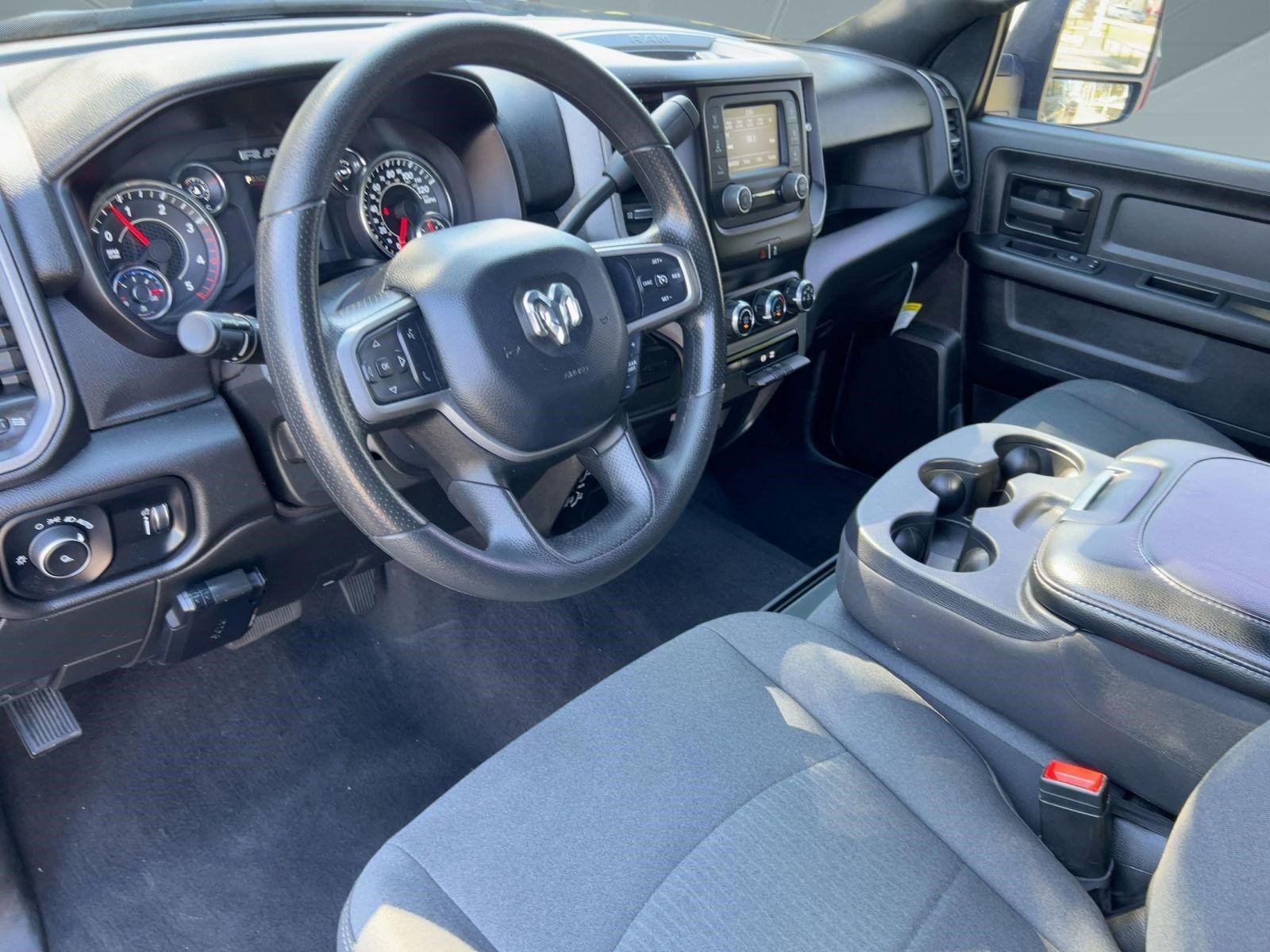 Used 2024 RAM 3500 Tradesman w/ Chrome Appearance Group image 4