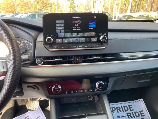 Used 2024 Mitsubishi Outlander SE image 19