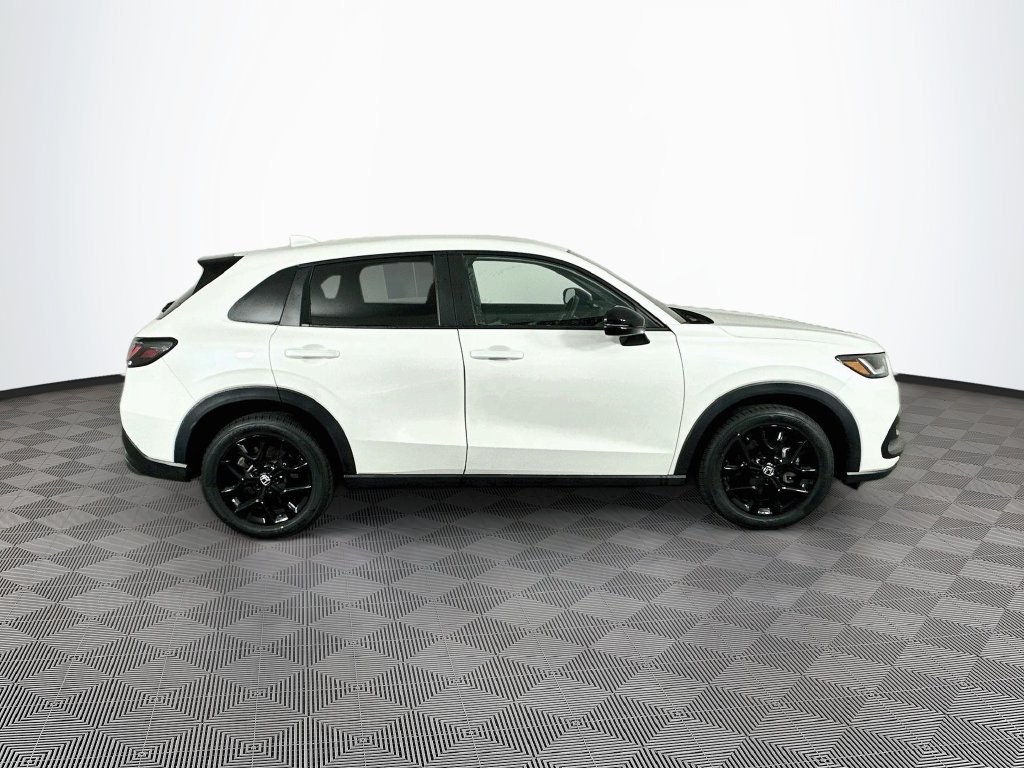 Used 2024 Honda HR-V Sport image 10