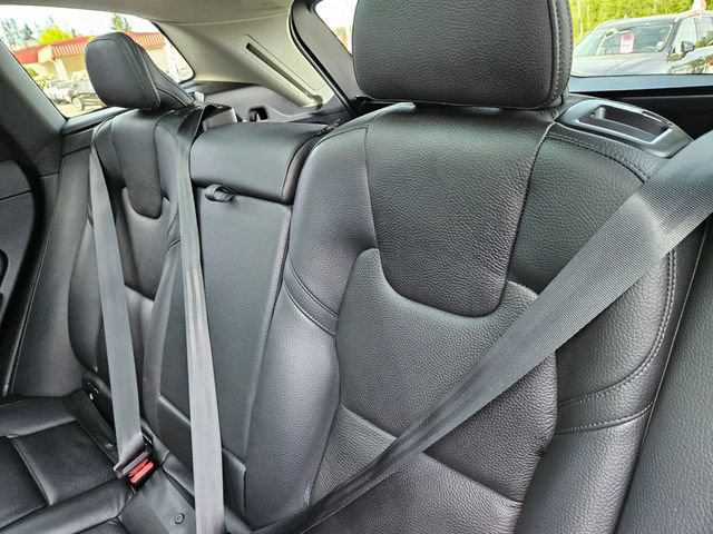 Certified 2023 Volvo XC60 T8 Plus w/ Protection Package Premier AWD/4WD image 15