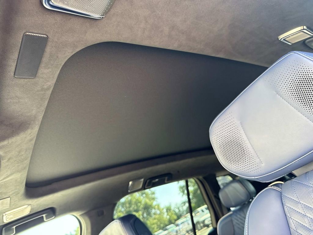 New 2026 Cadillac Vistiq Premium Luxury w/ LPO, Floor Liner Package image 30