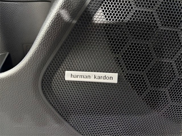 Used 2016 Subaru Outback 3.6R Limited image 7