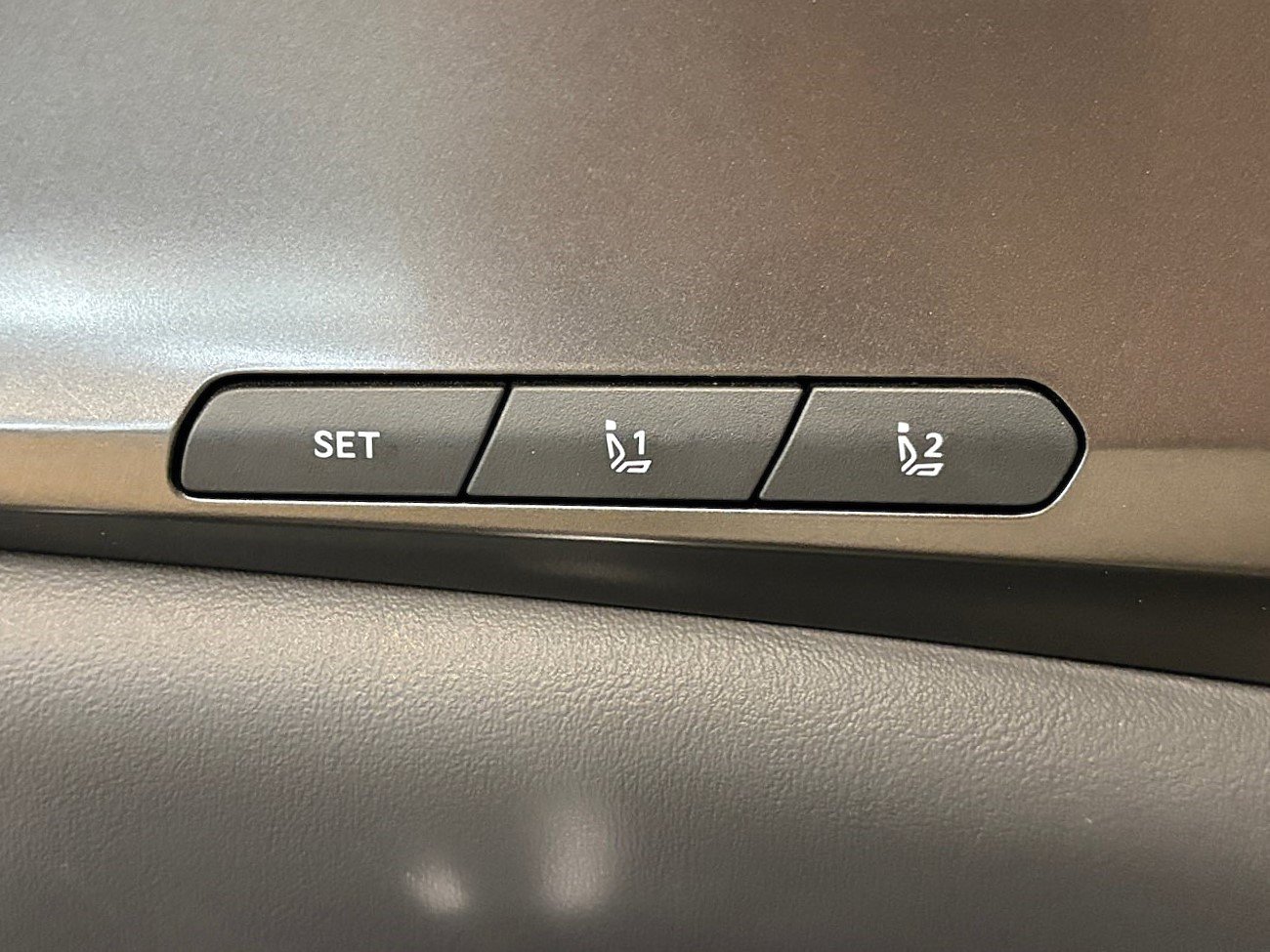 Used 2025 Kia Carnival SX Prestige FWD image 31