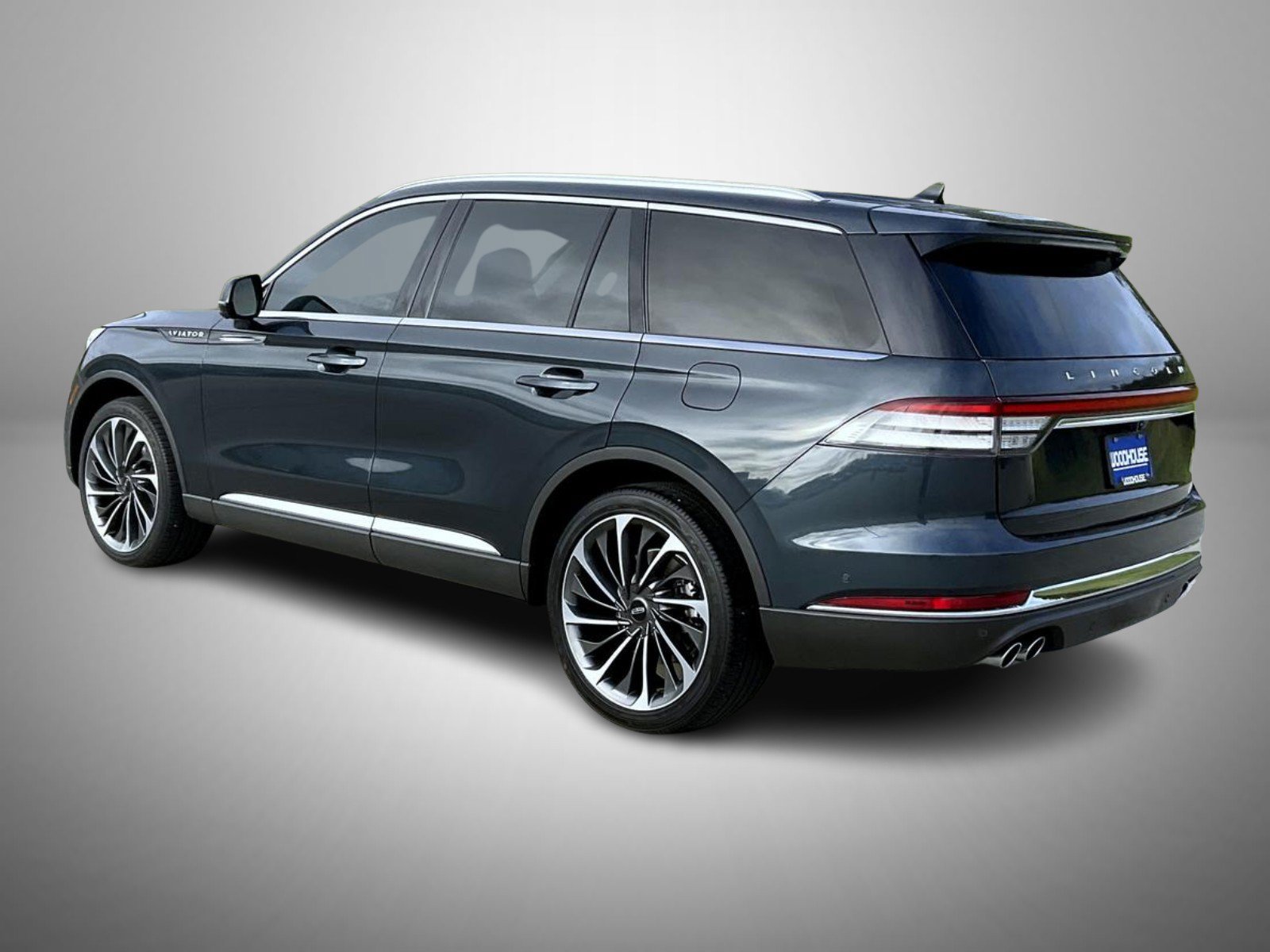 Certified 2022 Lincoln Aviator Reserve w/ Equipment Group 201A AWD/4WD image 7