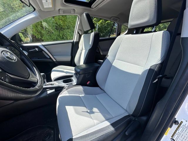 Used 2018 Toyota RAV4 XLE w/ Plus Extra Value Package AWD/4WD image 12