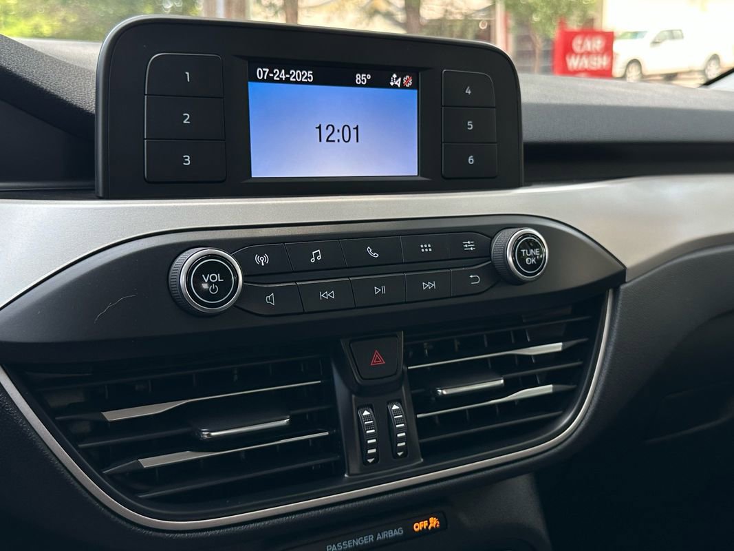 Used 2021 Ford Escape S image 25